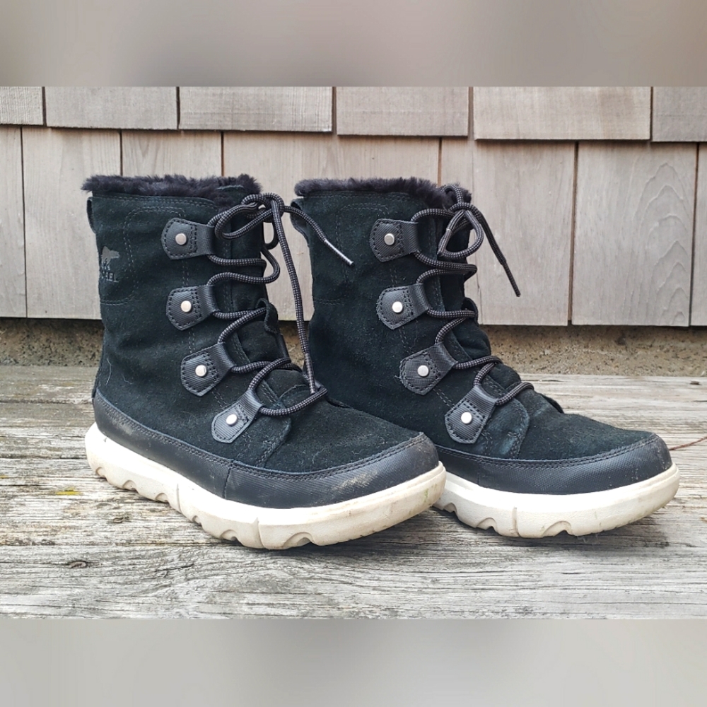 SOREL waterproof winter boots, womens size 9, black